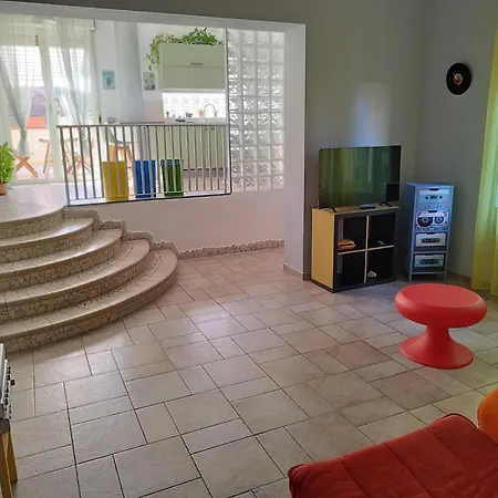 Appartamento Fronte Mare Con Parcheggio Privato Pescara Exterior photo
