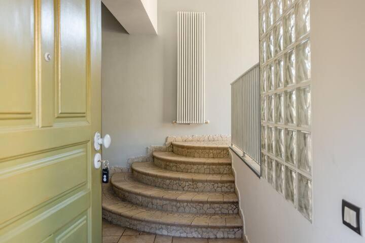 Apartment Fronte Mare Con Parcheggio Privato Pescara